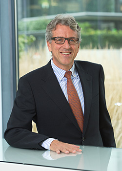Dr. Christoph Caviezel