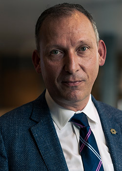  Dr. Thomas Zurbuchen